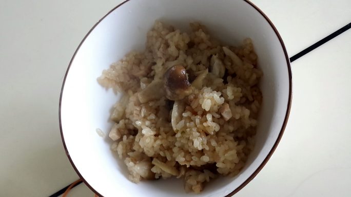 リアル中国産松茸で松茸ご飯を作る 参考画像
