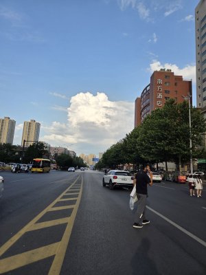 OSINA女装して黒舞潜入！中国人男性を騙し荒稼ぎ②命からがらの脱出！ 参考画像